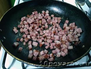 Рожки с колбасой и сыром Рожки с колбасой и сыром